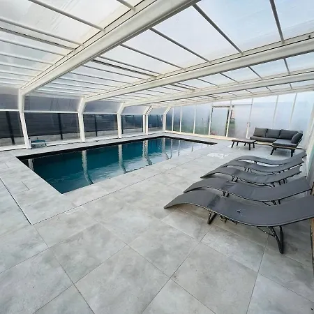 114 With Heated Pool Villa