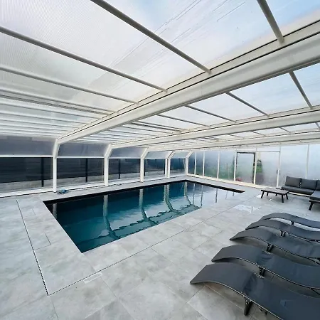 Villa 114 With Heated Pool Ploegsteert
